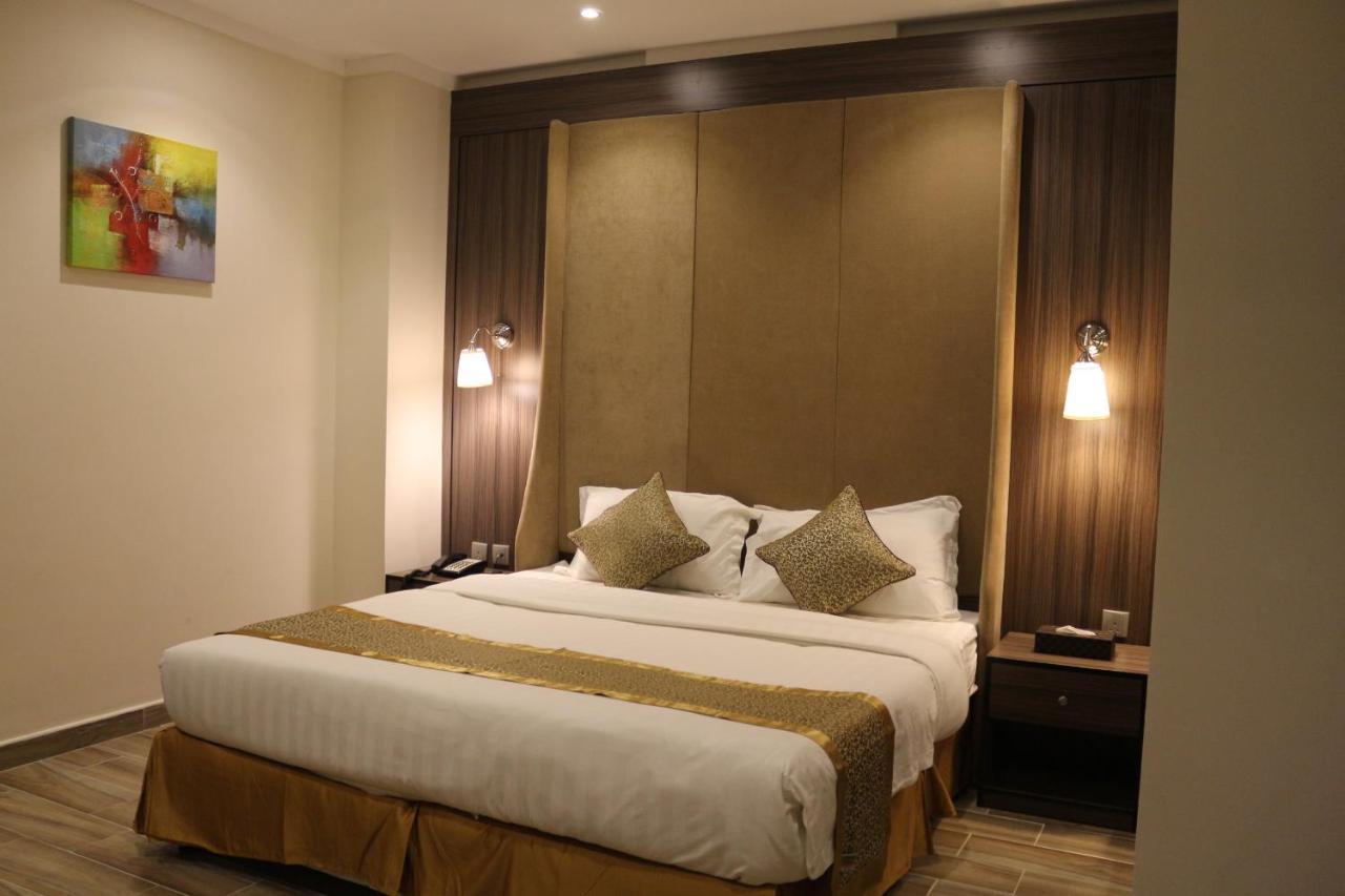 Valencia Hotel Suites Αλ Κομπάρ Εξωτερικό φωτογραφία