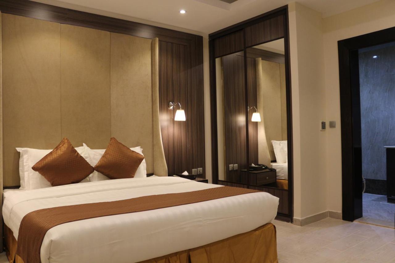 Valencia Hotel Suites Αλ Κομπάρ Εξωτερικό φωτογραφία