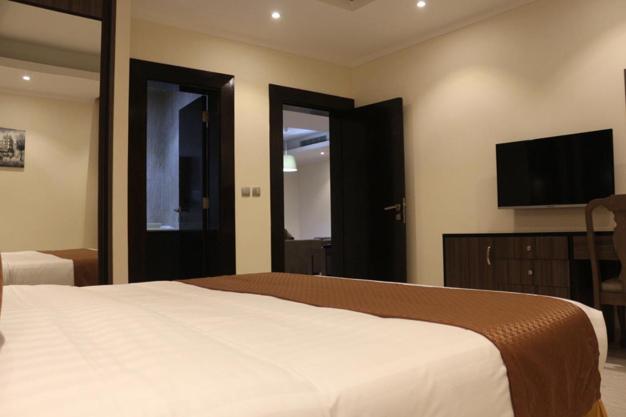 Valencia Hotel Suites Αλ Κομπάρ Εξωτερικό φωτογραφία