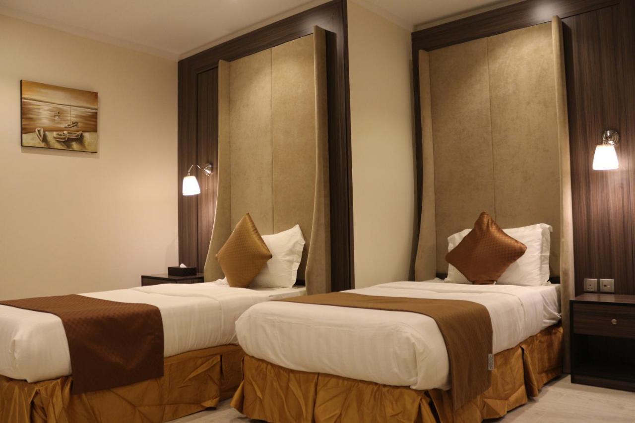 Valencia Hotel Suites Αλ Κομπάρ Εξωτερικό φωτογραφία