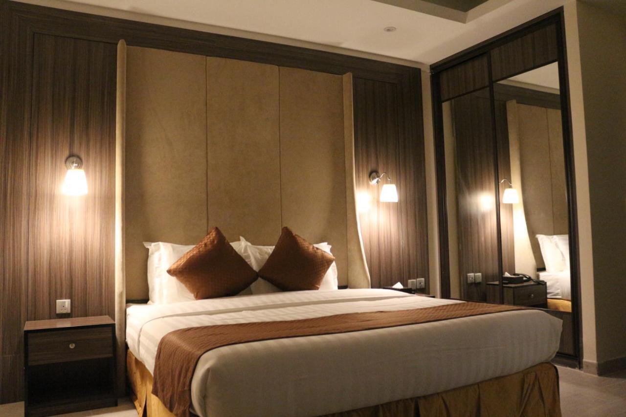 Valencia Hotel Suites Αλ Κομπάρ Εξωτερικό φωτογραφία