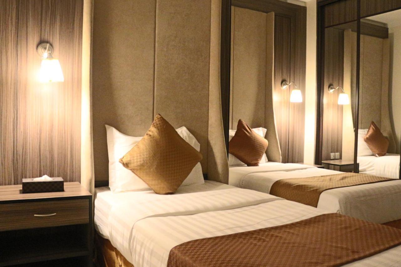 Valencia Hotel Suites Αλ Κομπάρ Εξωτερικό φωτογραφία