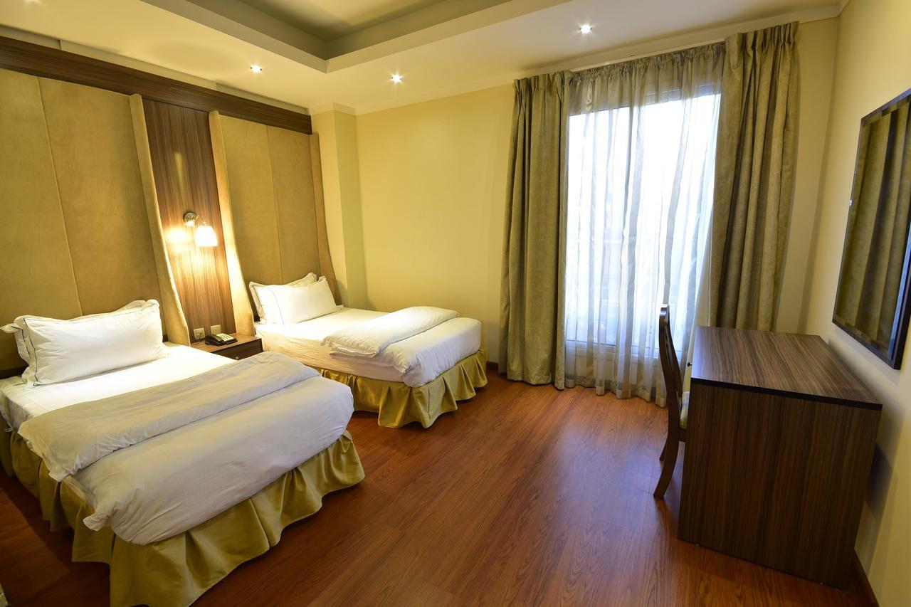 Valencia Hotel Suites Αλ Κομπάρ Εξωτερικό φωτογραφία
